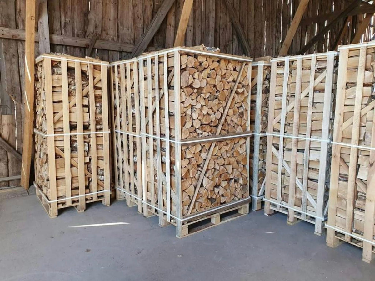 Premium Kiln-Dried Firewood – Hardwood & Softwood Logs, 18% Moisture